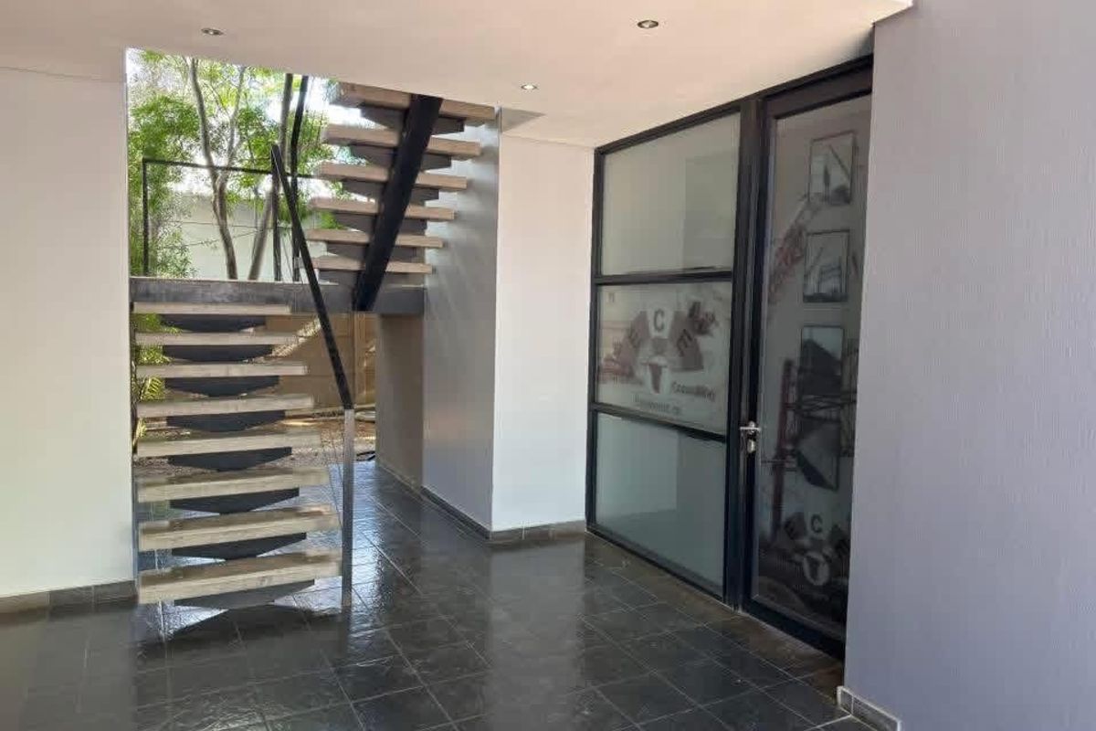 Office For Sale In Windhoek - Photo 3