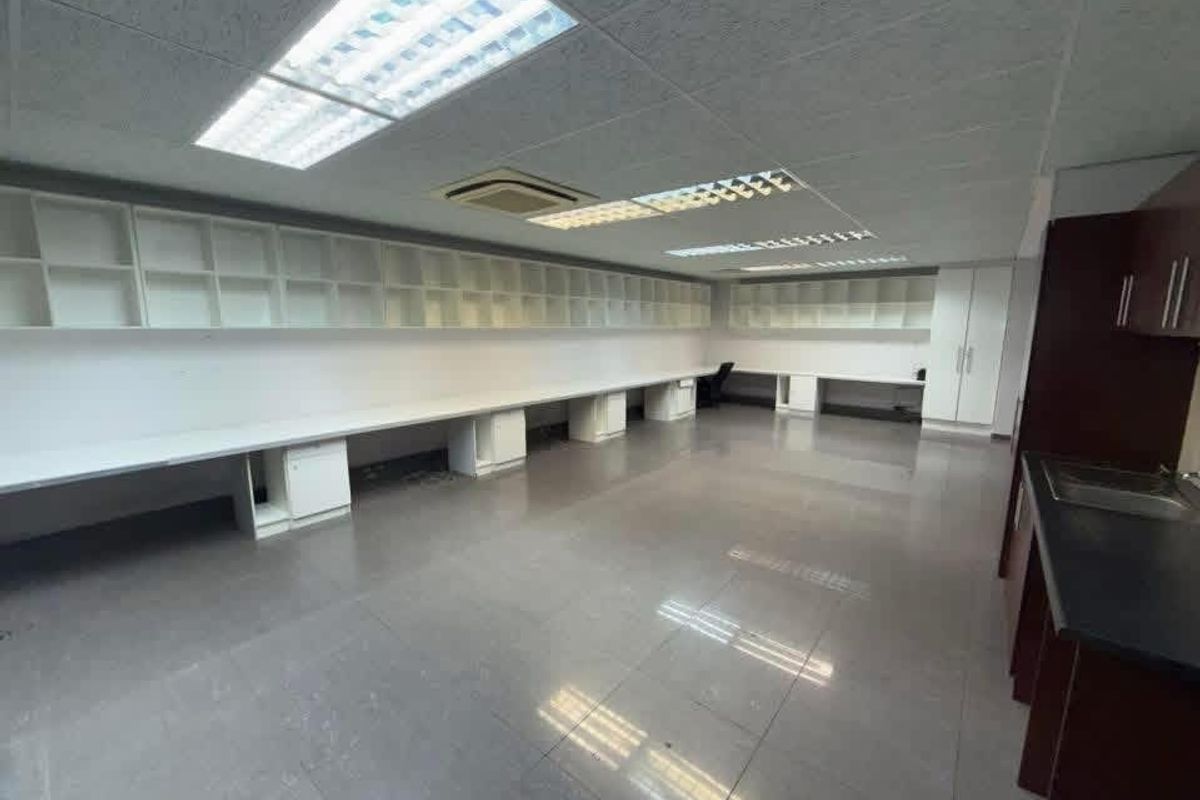 Office For Sale In Windhoek - Photo 4