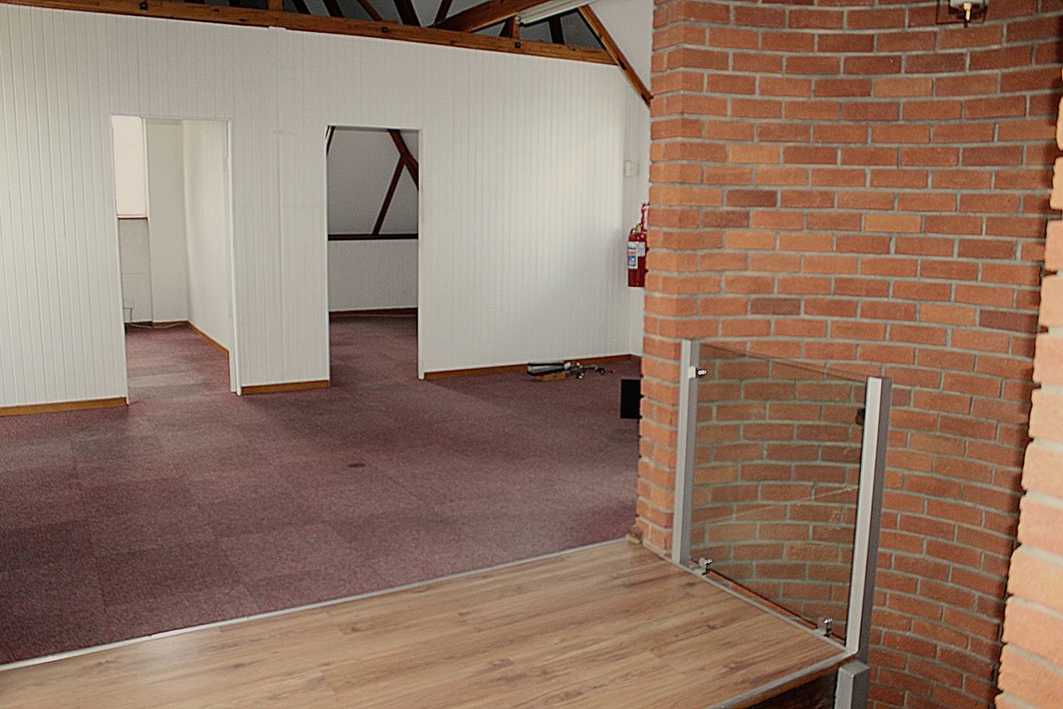 FOR SALE – LAFRENZ- WAREHOUSE – PRIME LOCATION - Photo 5