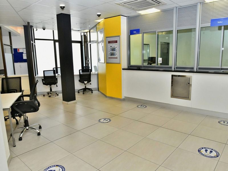 A high-yield commercial asset with a built-in corporate tenant and locked-in income until 2028 - Photo 3