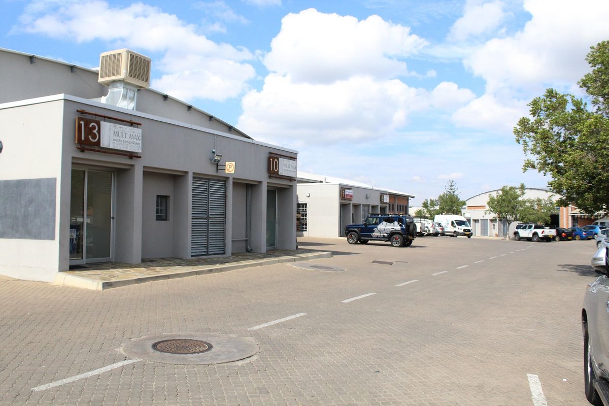 TO LET - SOUTHRN IDUSTRIAL - Photo 3