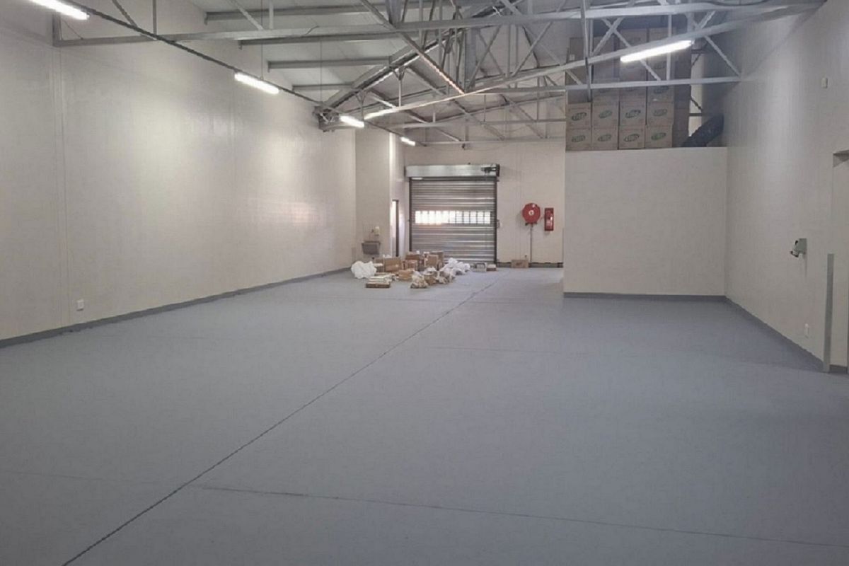 TO LET - SOUTHRN IDUSTRIAL - Photo 2