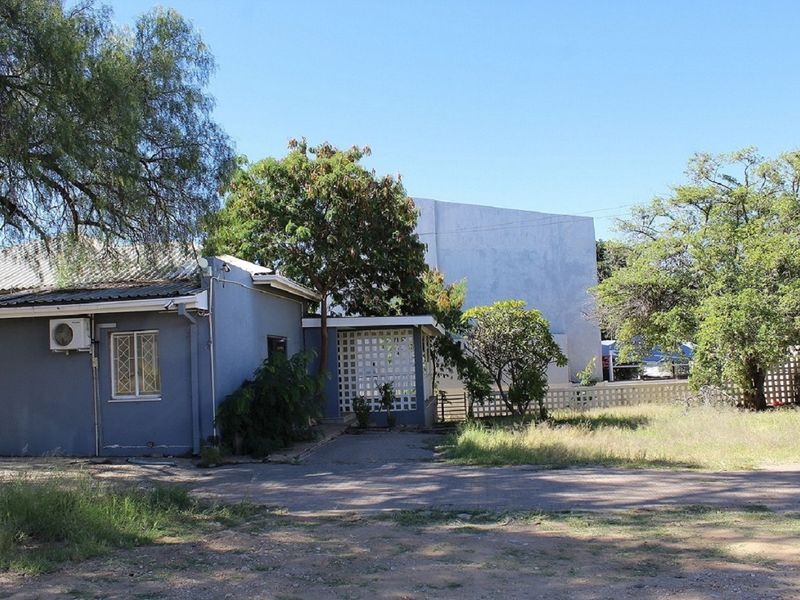 FOR SALE - COMMERCAL PROPERTY- WINDHOEK WEST - Photo 1
