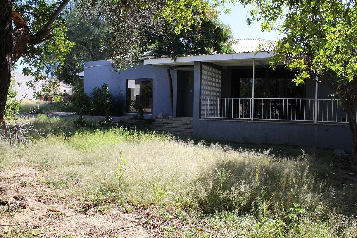 FOR SALE - COMMERCAL PROPERTY- WINDHOEK WEST - Photo 4