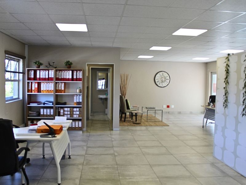 FOR SALE: Prime A-Grade Office Space - KLEIN WINDHOEK - Photo 2