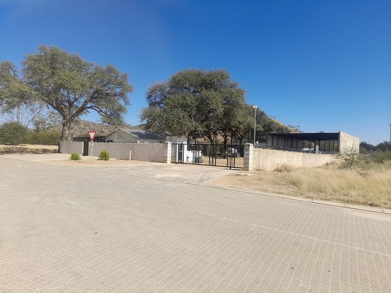 FOR SALE - Prime Industrial Land - WINDHOEK NORTH - Photo 3