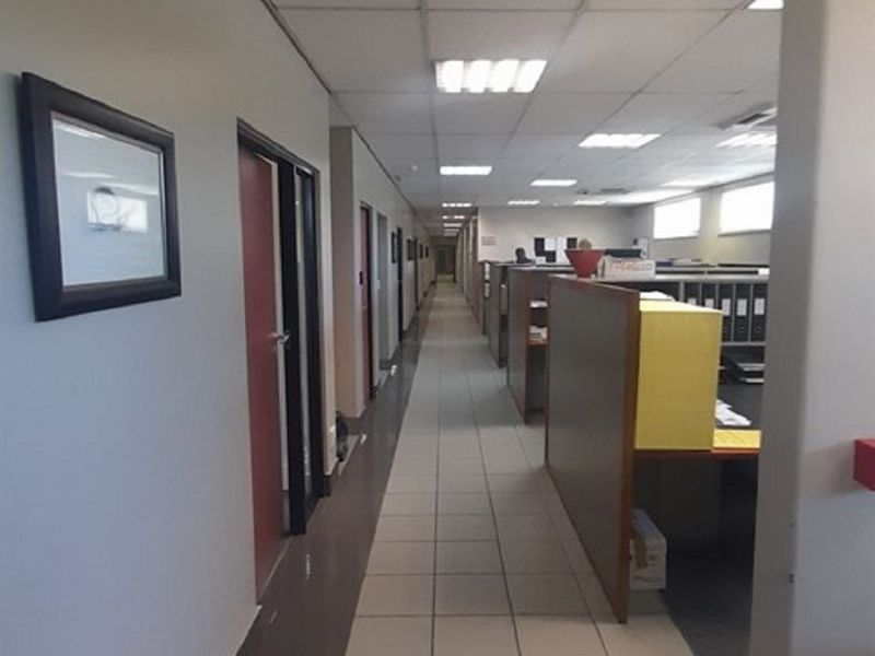 COMMERCIAL PROPERTY FOR SALE – WINDHOEK SOUTH - Photo 9