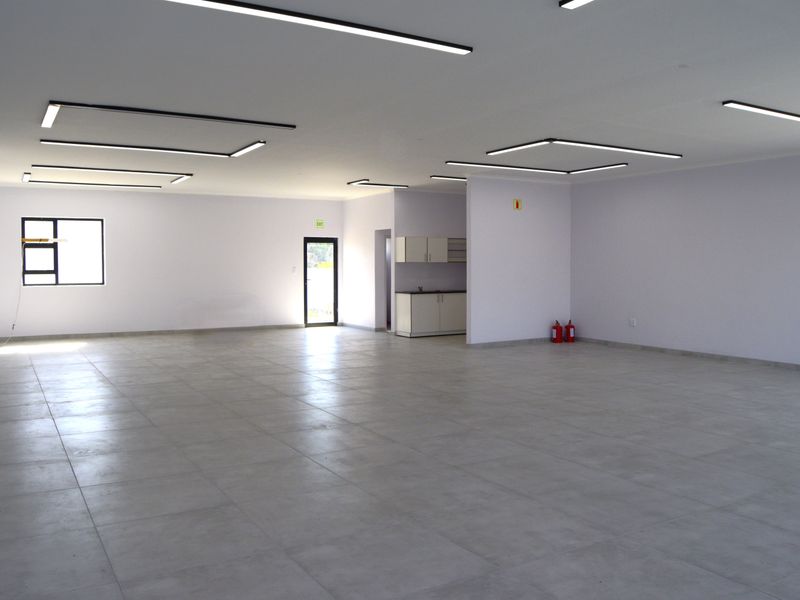 Modern Commercial Shops Available for Rent – Walvis Bay CBD - Photo 7