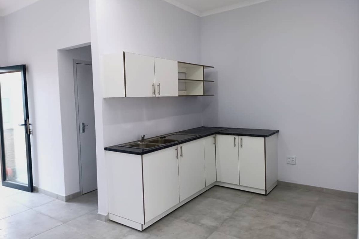 Modern Commercial Shops Available for Rent – Walvis Bay CBD - Photo 3