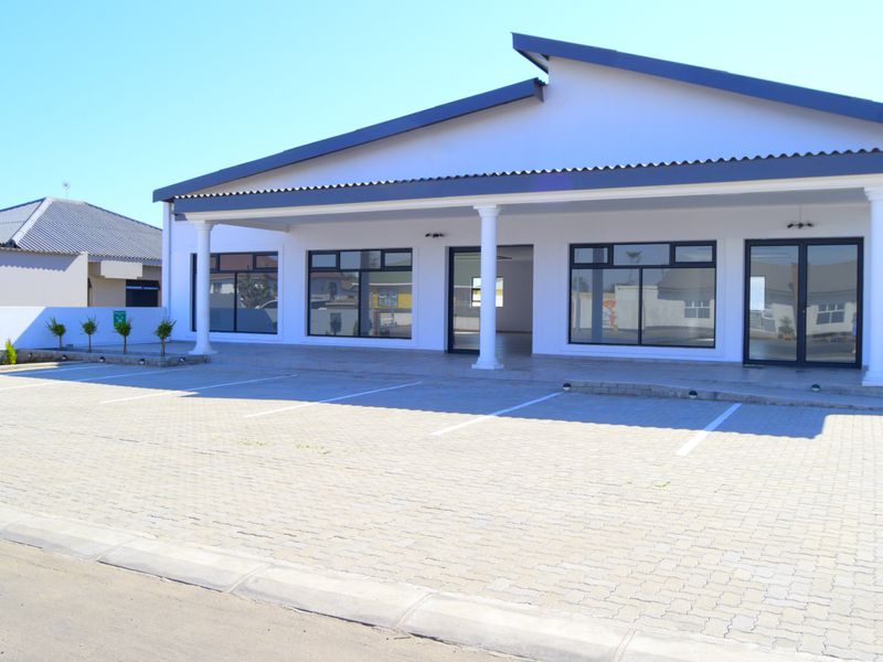 Modern Commercial Shops Available for Rent – Walvis Bay CBD - Photo 9