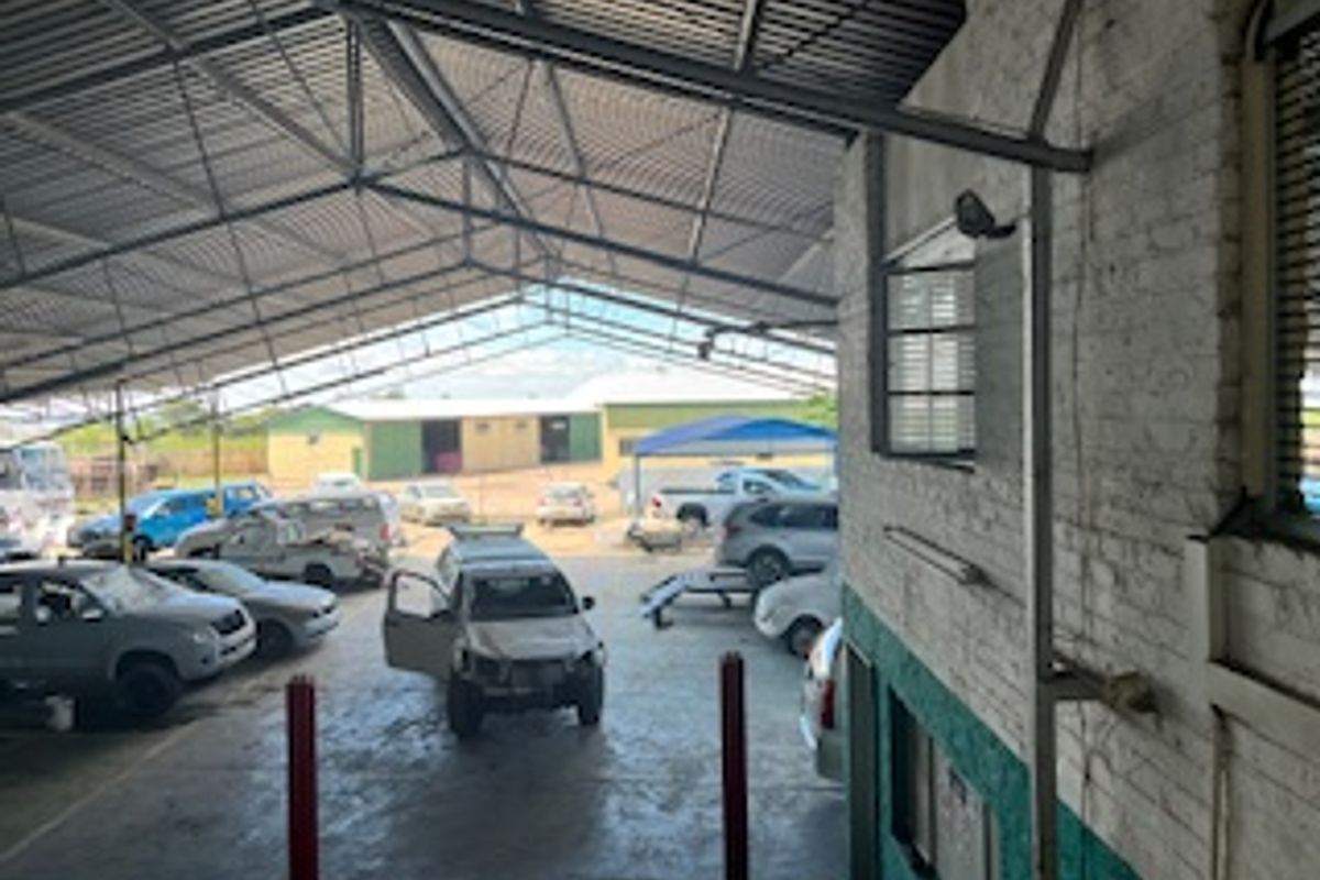 Exeptional Business endeavor - Grootfontein - Panelbeating/Spraypainting/Workshop - Photo 2