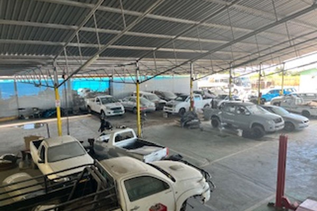 Exeptional Business endeavor - Grootfontein - Panelbeating/Spraypainting/Workshop - Photo 3