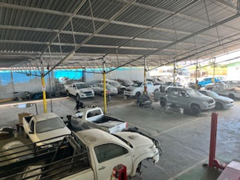 Exeptional Business endeavor - Grootfontein - Panelbeating/Spraypainting/Workshop - Photo 3