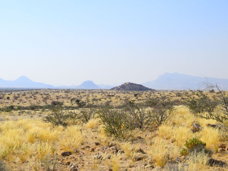 Prime Investment Opportunity – Versatile Game & Farming Estate Near Usakos - Photo 9