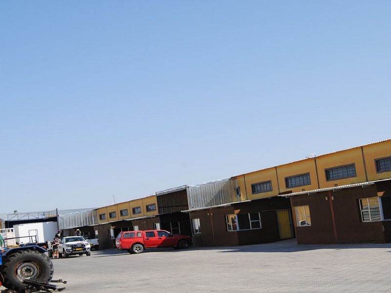PRIME LOCATED INDUSTRIAL PROPERTY - FOR SALE -  ONDANGWA - NAMIBIA - Photo 2