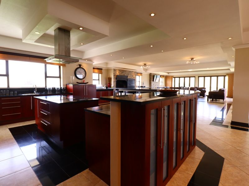 Stunning coastal property with Sea-view For Sale - Photo 5