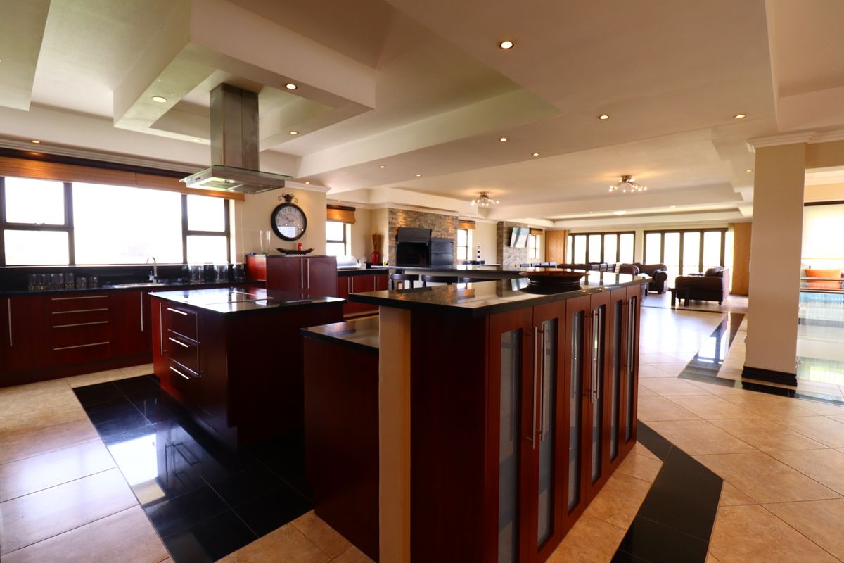 Stunning coastal property with Sea-view For Sale - Photo 5