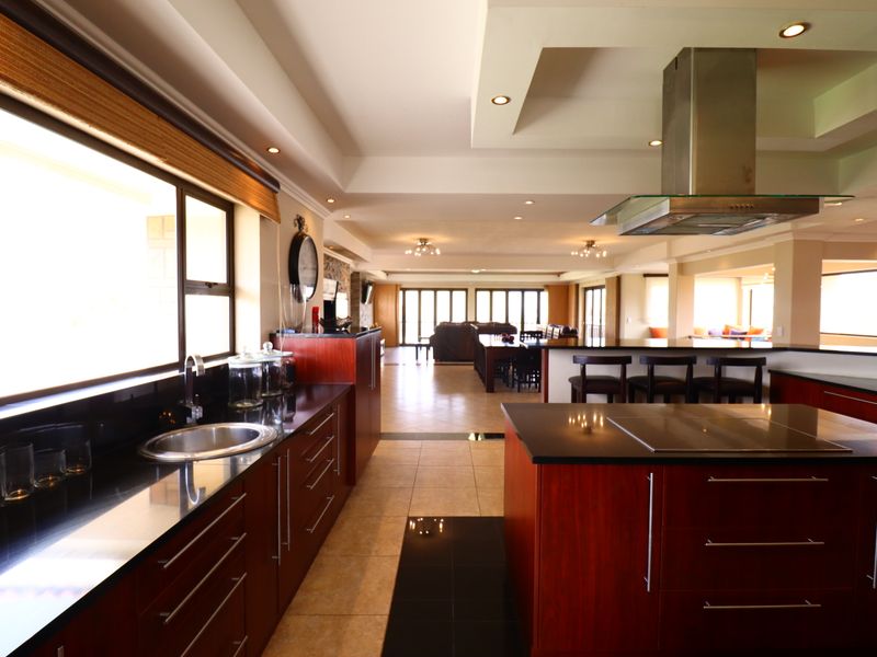 Stunning coastal property with Sea-view For Sale - Photo 9