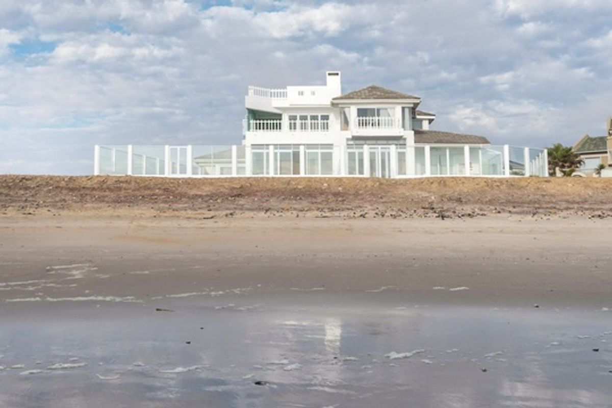 Guest House For Sale In Swakopmund - Photo 3