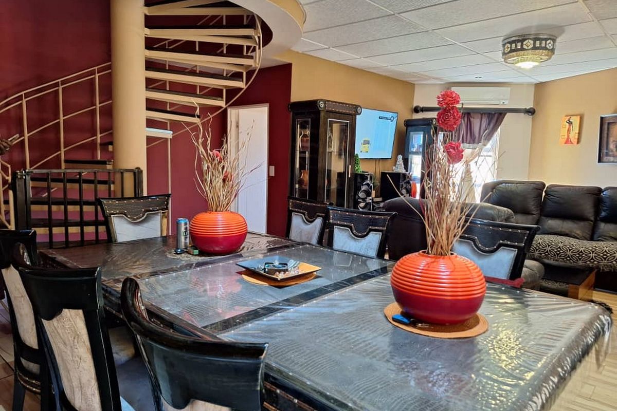 Your Dream Home Awaits – Spacious, Stylish, and Move-In Ready! - Photo 2