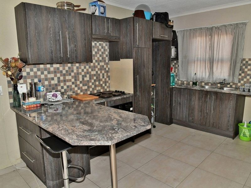 THIS MIGHT BE THE ONE FOR YOU!! - Photo 3