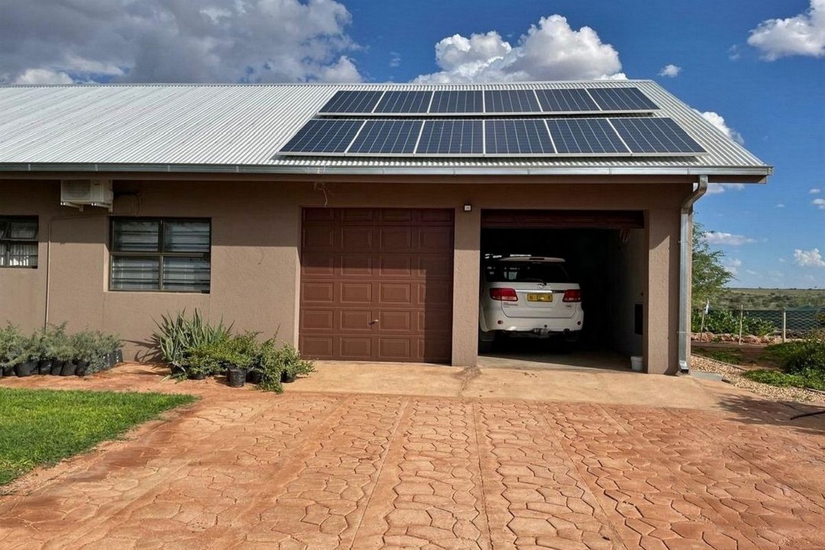 AGRICULTURAL HAVEN IN THE HEART OF STAMPRIET - Photo 4