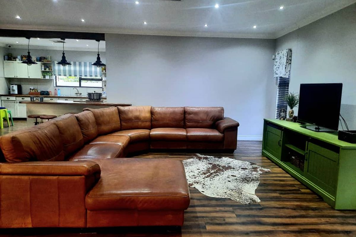 House For Sale In Tsumeb - Photo 2