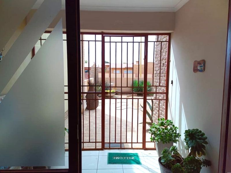 Freestanding For Sale In Henties Bay - Photo 2