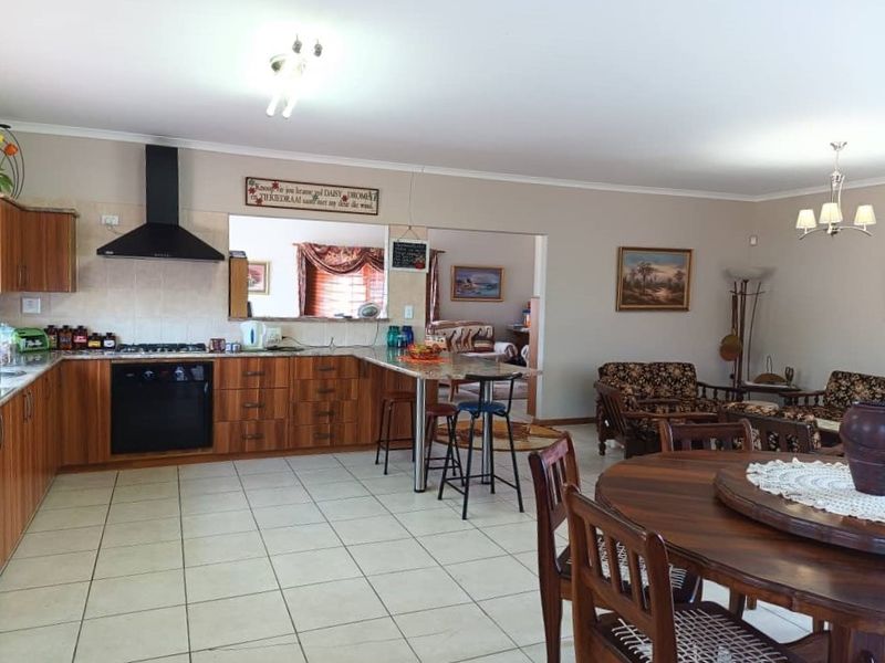 Freestanding For Sale In Henties Bay - Photo 5