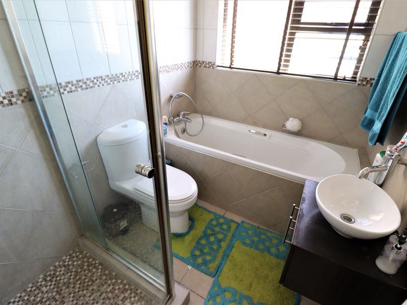 Duplex For Sale In Walvis Bay - Photo 8