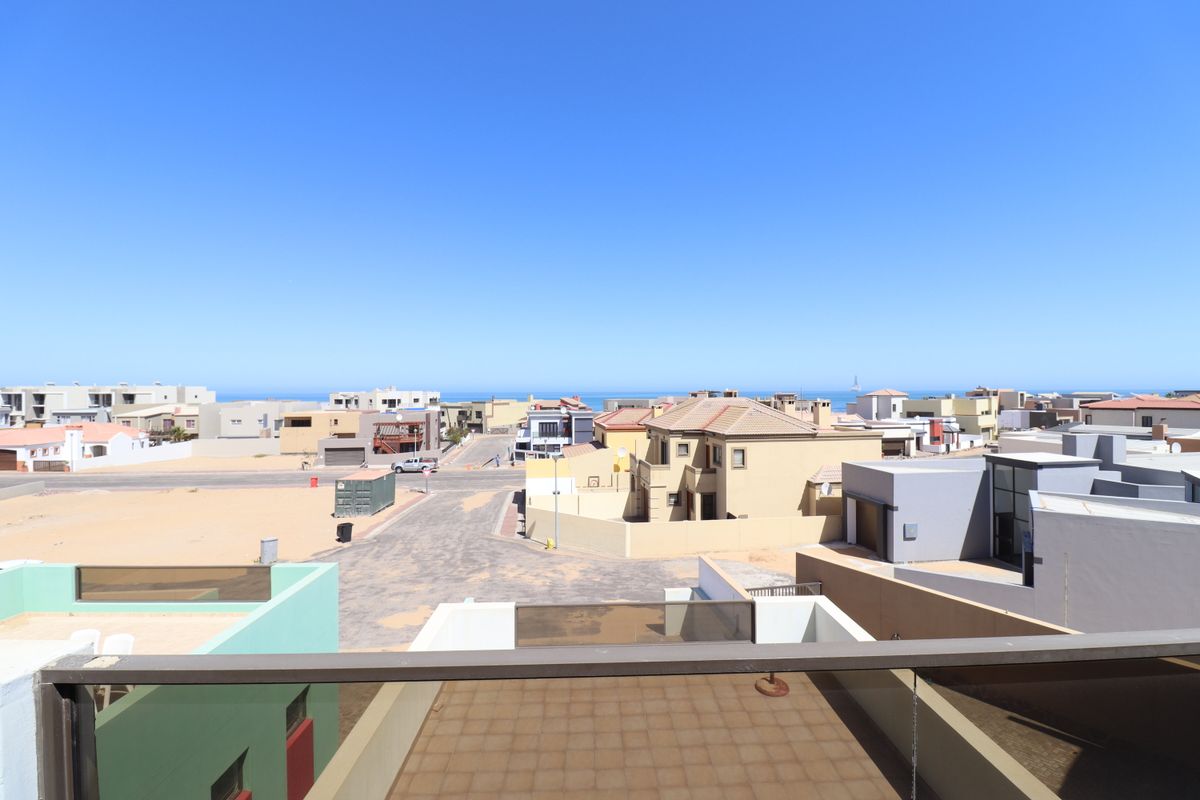 Duplex For Sale In Walvis Bay - Photo 2
