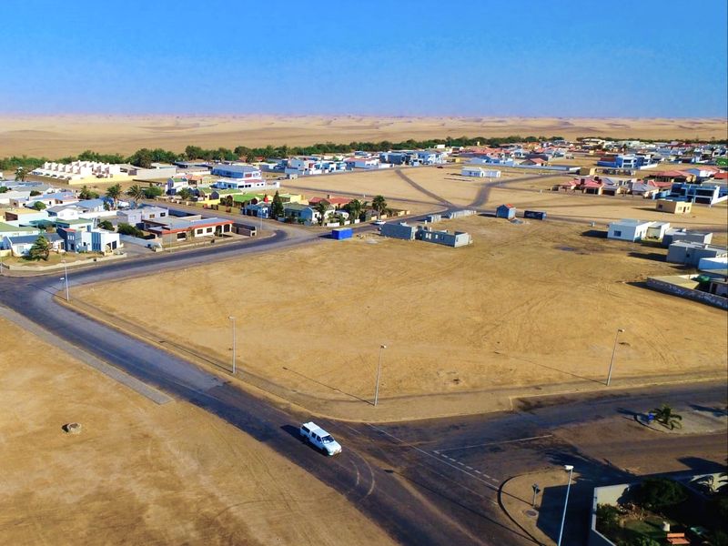 INVESTORS OPPORTUNITY AT THE COAST! - Photo 3
