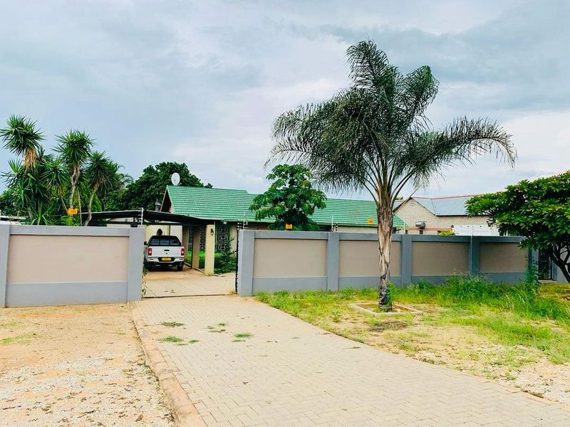 Freestanding For Sale In Tsumeb - Photo 1
