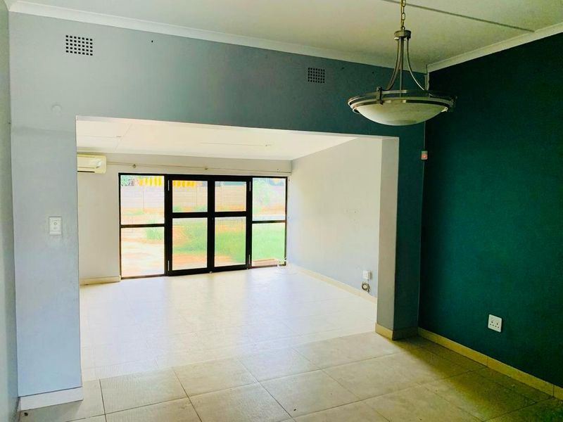 Freestanding For Sale In Tsumeb - Photo 5