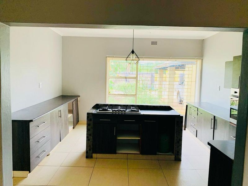 Freestanding For Sale In Tsumeb - Photo 4