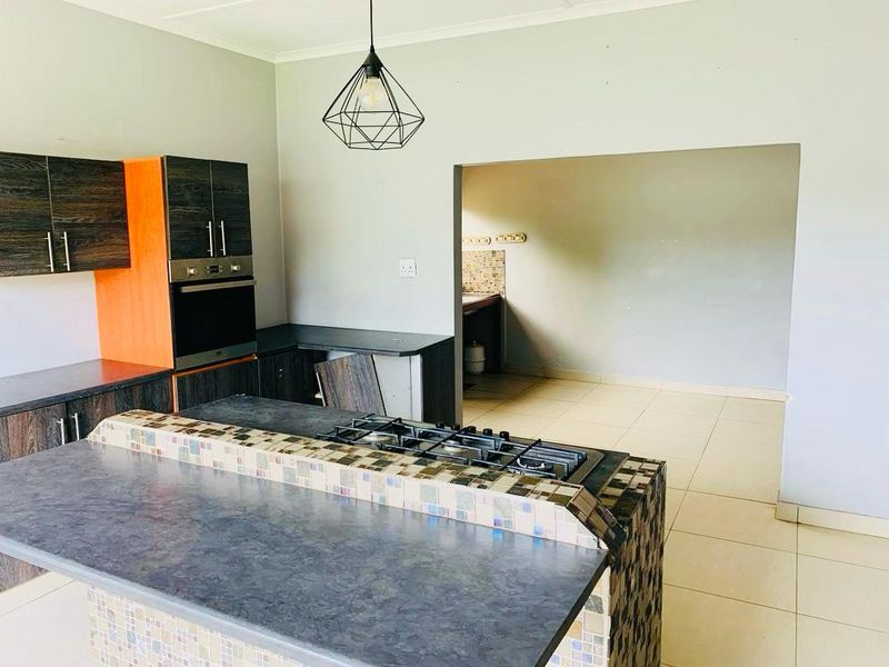 Freestanding For Sale In Tsumeb - Photo 3