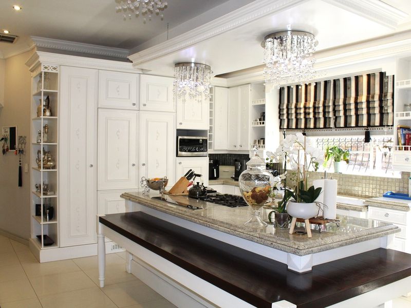 FOR SALE - WINDHOEK LUXURY HILL - AMBASSADOR-STYLE HOUSE - Photo 7