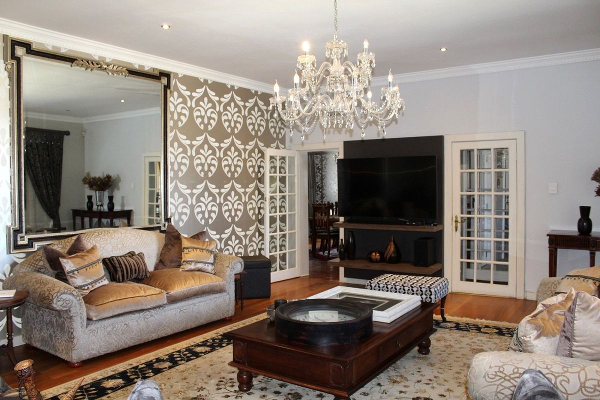 FOR SALE - WINDHOEK LUXURY HILL - AMBASSADOR-STYLE HOUSE - Photo 5