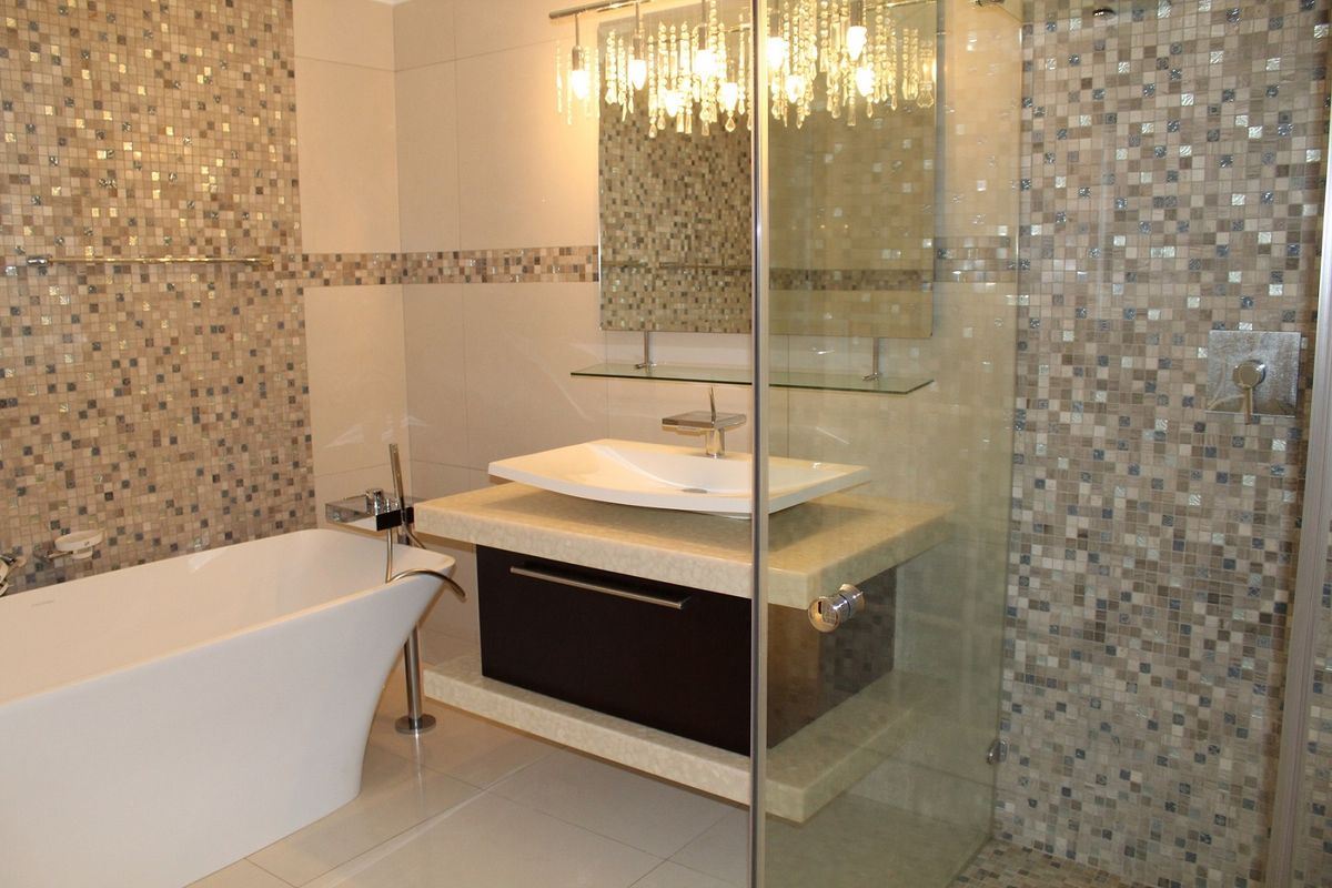 FOR SALE - WINDHOEK LUXURY HILL - AMBASSADOR-STYLE HOUSE - Photo 4