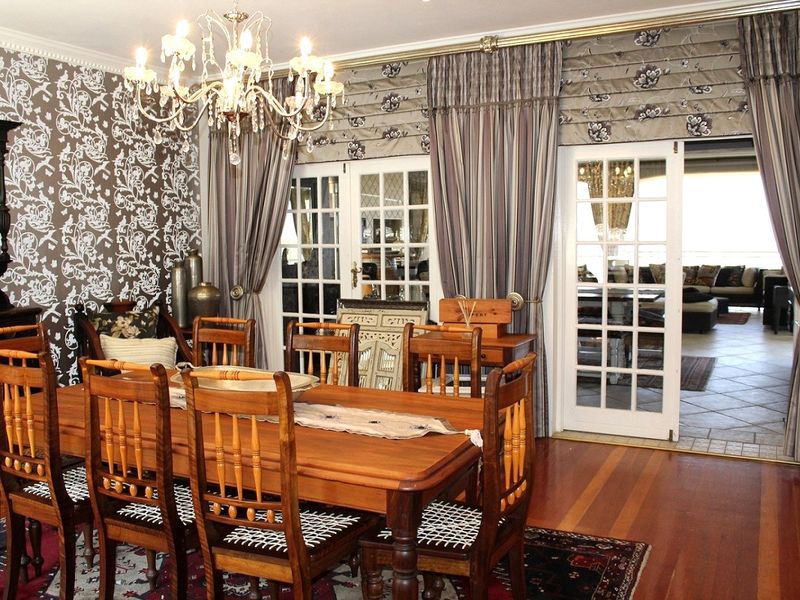 FOR SALE - WINDHOEK LUXURY HILL - AMBASSADOR-STYLE HOUSE - Photo 2