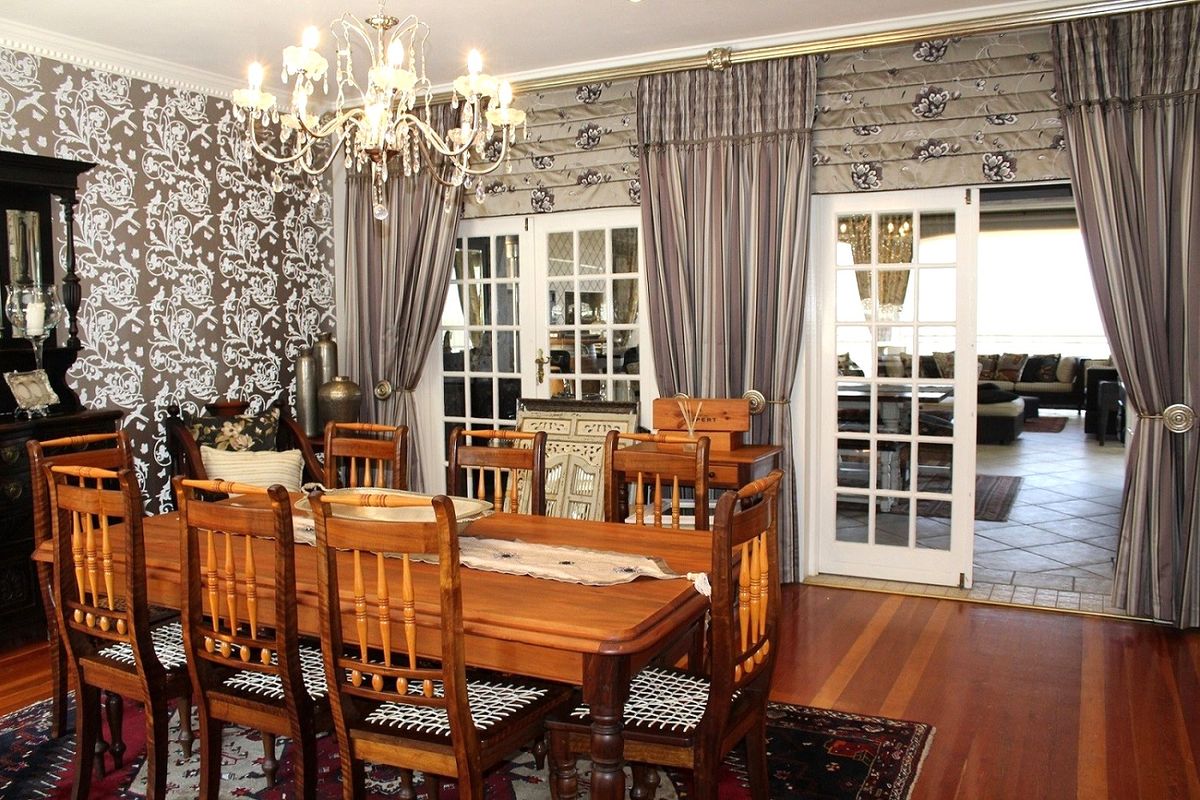 FOR SALE - WINDHOEK LUXURY HILL - AMBASSADOR-STYLE HOUSE - Photo 2
