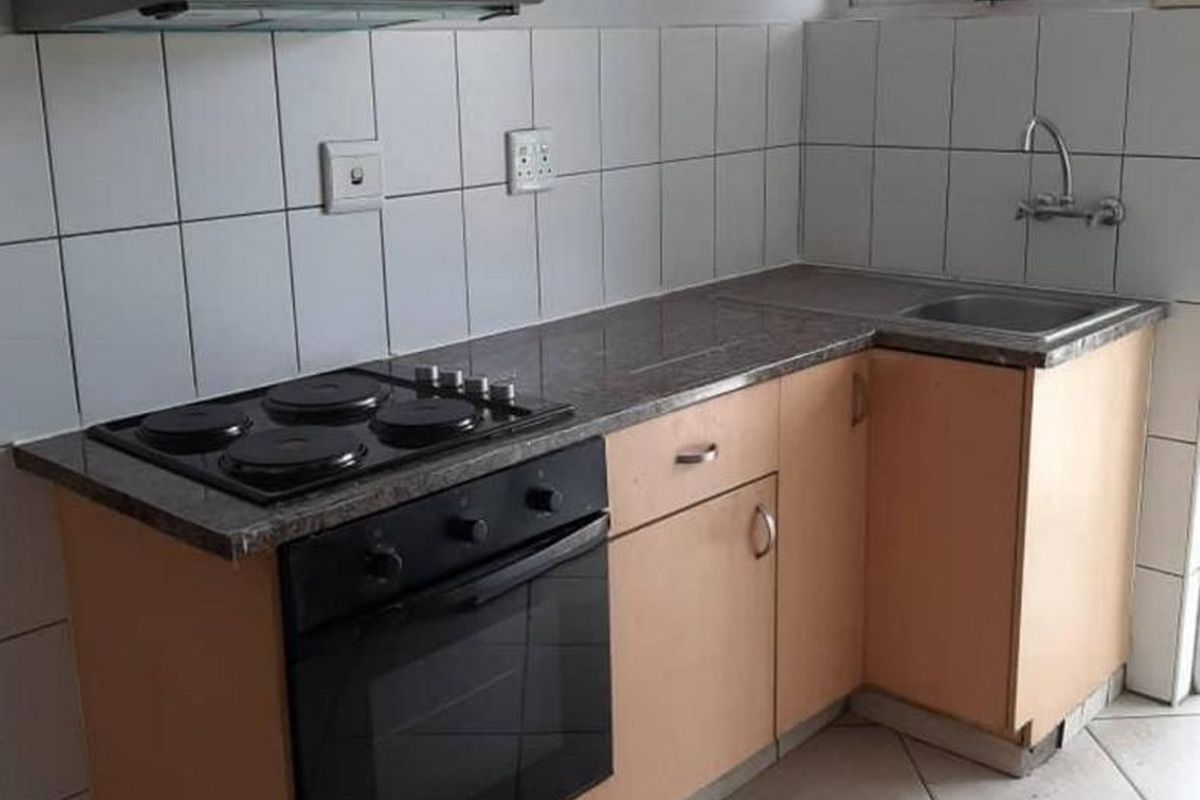 This perfectly positioned apartment puts the best of city living right at your doorstep. - Photo 2