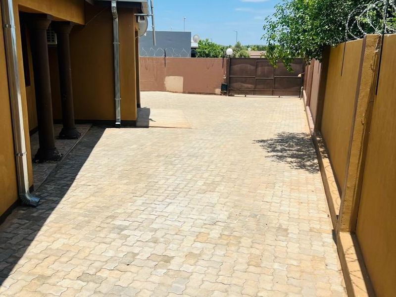 Discover your dream home in Extension 4, Tsumeb - Photo 4