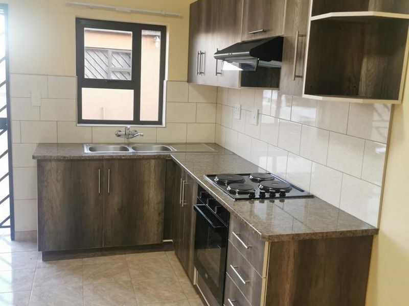 Discover your dream home in Extension 4, Tsumeb - Photo 8