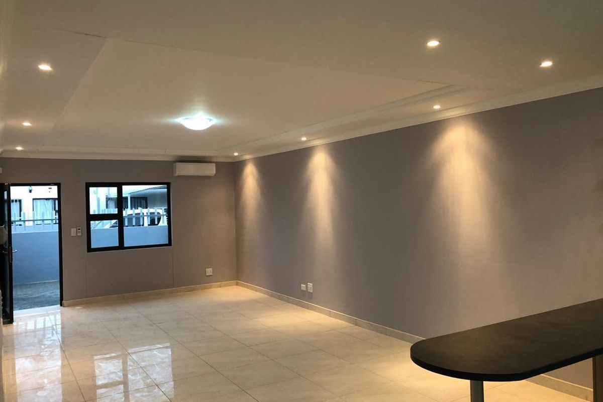 Modern 3-Bedroom Sectional Title Unit for Sale – Below Valuation! - Photo 3