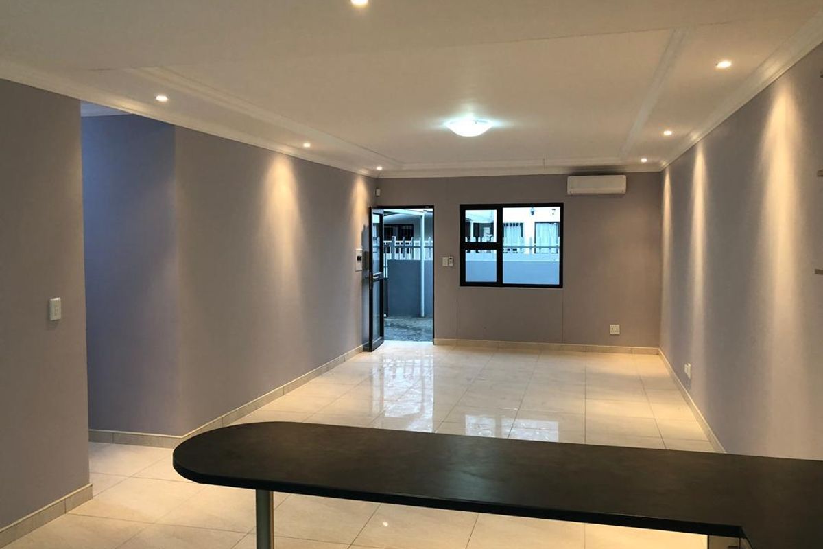 Modern 3-Bedroom Sectional Title Unit for Sale – Below Valuation! - Photo 2