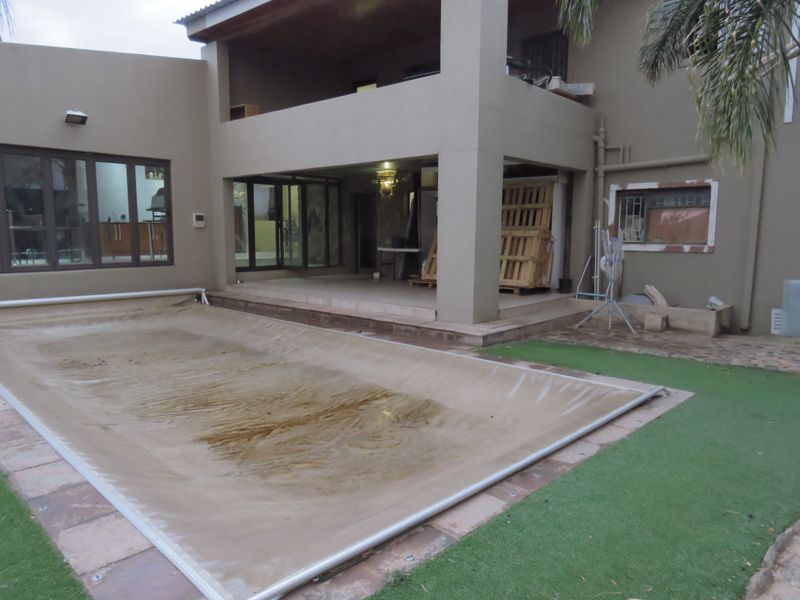 A HOME FOR THE WHOLE FAMILY - Photo 3