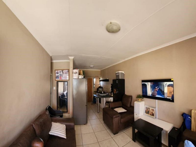 Welcome home to comfort and convenience! - Photo 4