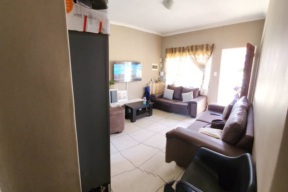 Welcome home to comfort and convenience! - Photo 3