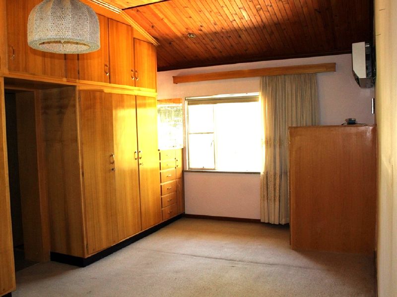 Versatile Property in Klein Windhoek – Ideal for Families or Investors - Photo 6